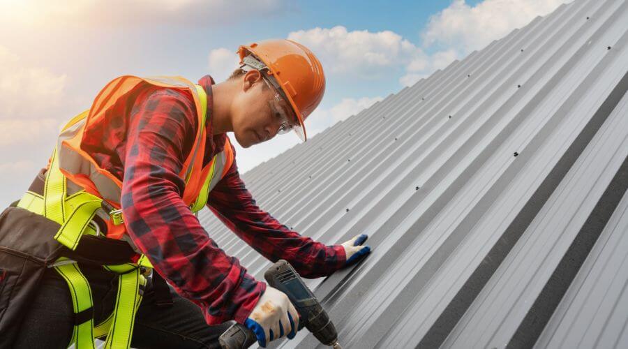 Owens Corning roofing contractor in Hingham, WI